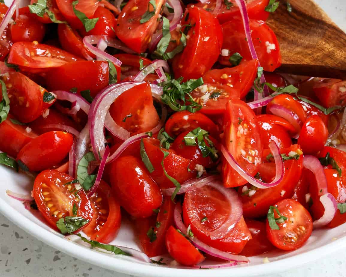 Tomato is a source of vitamin 'C'! Learn about the benefits