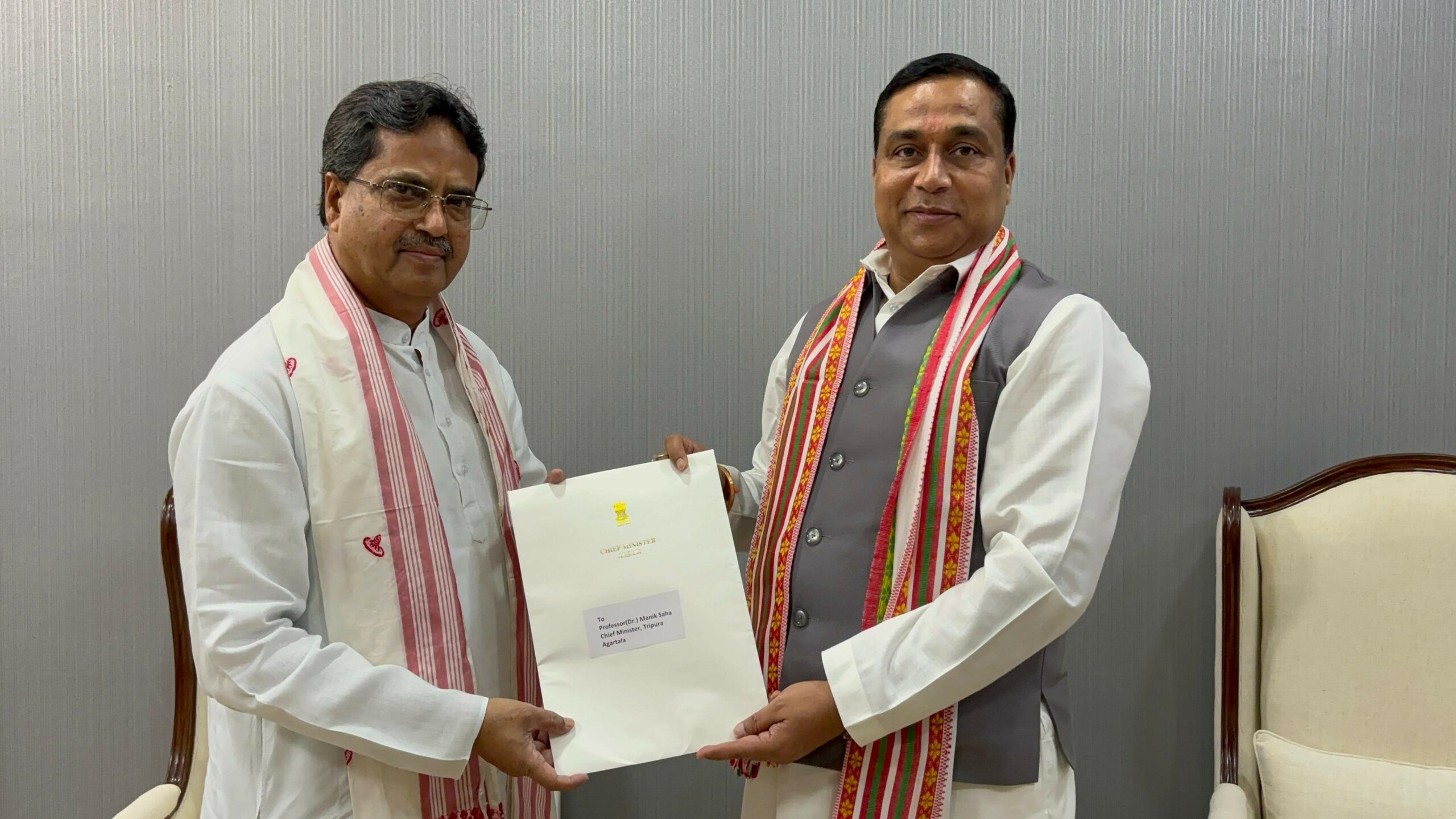 Minister Jayanta Malla Baruah donates Rs 5 crore to Tripura CM