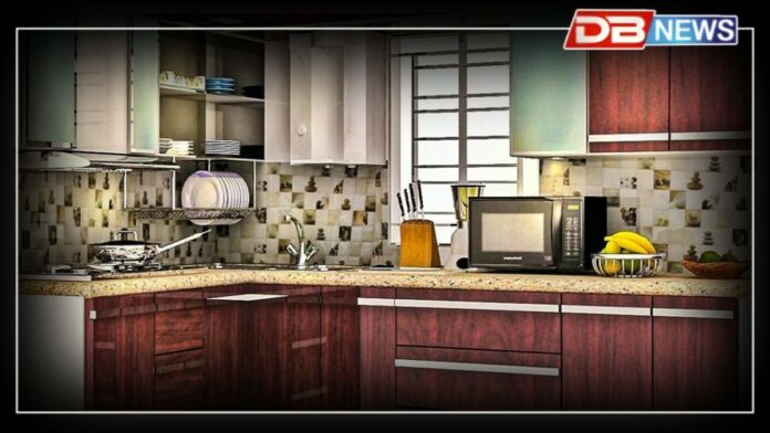 Kitchen Vastu: কোন দিশত পাকঘৰ নিৰ্মাণ কৰিলে আপোনাক অসুস্থ আৰু দৰিদ্ৰ কৰি তোলে?