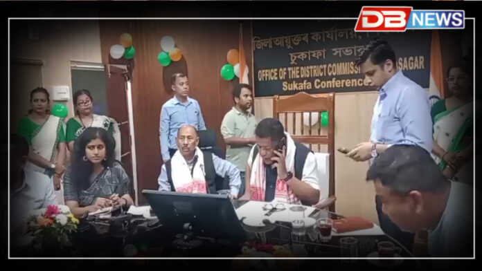 শিৱসাগৰত শিক্ষামন্ত্ৰীৰ মোবাইল বিতৰণ, কাৰ্যসূচীপ্ৰায় ৯০ গৰাকী অংগনবাদী কৰ্মীক লাভা Android ম’বাইল প্ৰদান । Android Mobile