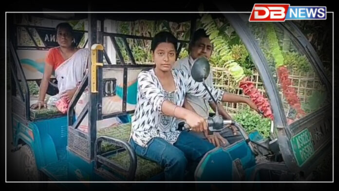 ই-ৰিক্সা চলাই পৰিয়াল পোহপাল: সংগ্ৰামী ছাত্ৰী গংগোত্ৰীৰ জীৱনৰ কঠোৰ বাস্তৱতা । e rickshaw