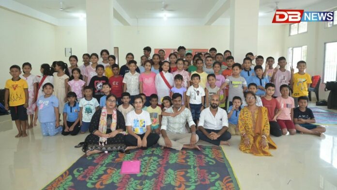 সংস্কৃতত কোৱা হৈছে—“विद्यया अमृतमश्नुते”