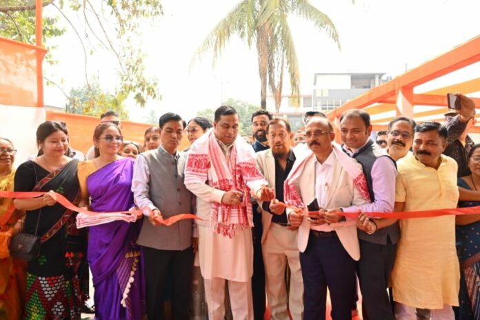 গুৱাহাটীৰ সামগ্ৰিক উন্নয়নৰ লক্ষ্যৰে মন্ত্ৰী জয়ন্ত মল্লবৰুৱাৰ কেইবাটাও উন্নয়নমূলক প্ৰকল্পৰ আধাৰশিলা আৰু উদ্ধোধন