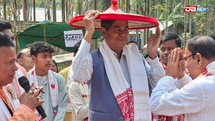 ভৱানীপুৰ-সৰভোগ সমষ্টিত মহোজোটৰ প্ৰাৰ্থী হ'ব নেকি মনোৰঞ্জন তালুকদাৰ