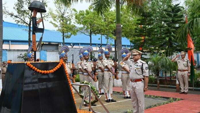 চি আৰ পি এফৰ ১২৮ নং বেটেলিয়নৰ মুখ্য কাৰ্যালয়ত শৌৰ্য্য দিৱস পালন