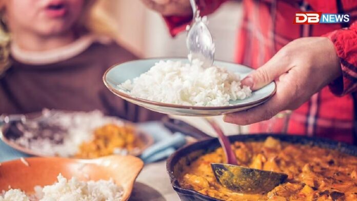 আপুনিও ৰাতি ৯ বজাৰ পিছত ৰাতিৰ আহাৰ খায় নেকি?