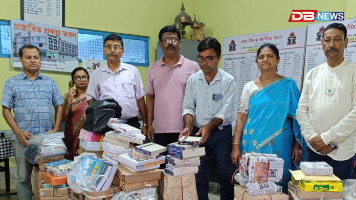শিৱসাগৰৰ বানাক্ৰান্তৰ কাষত দৰং জিলা সাহিত্য সভাঃ ছাত্ৰ-ছাত্ৰীৰ বাবে আগবঢ়ালে দুই লক্ষাধিক টকাৰ শিক্ষা-সামগ্ৰী