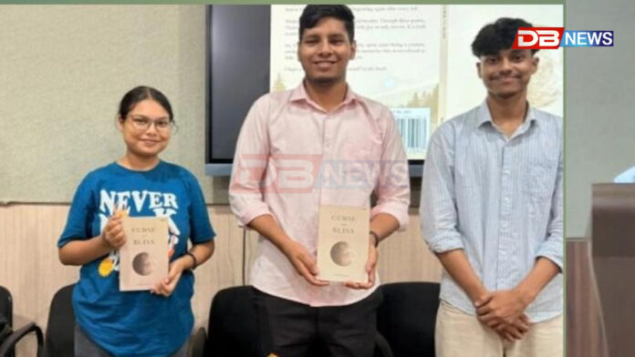 কটন বিশ্ববিদ্যালয়ত গ্ৰন্থ উন্মোচনঃ অসমীয়া মাধ্যমৰ ছাত্ৰৰ ইংৰাজীত কাব্যপুথি উন্মোচন