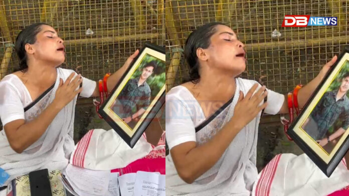 পুত্ৰৰ মৃত্যুৰ ন্যায় বিচাৰি জনতা ভৱনৰ সন্মুখত মাতৃৰ অৱস্থান