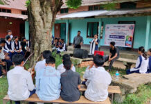 ঢকুৱাখনাত প্ৰয়াত ছাত্ৰ নেতা গৌৰৱ গগৈৰ সোঁৱৰণত নৱম ‘গৌৰৱৰ দিন’ উদযাপনঃ ডিব্ৰুগড় বিশ্ববিদ্যালয় প্ৰাক্তন শিক্ষাৰ্থী সংস্থাৰ যুটীয়া উদ্যোগত প্ৰয়াত ছাত্ৰ নেতা গৌৰৱ গগৈৰ সোঁৱৰণত নৱম 'গৌৰৱৰ দিন' উদযাপন