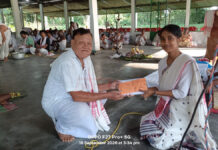 পীড়াকটা বৰনামঘৰত নগেন আৰু কুমুদ বুঢ়াগোহাঁই স্মৃতি বঁটা প্ৰদান পীড়াকটা বৰনামঘৰত নগেন আৰু কুমুদ বুঢ়াগোহাঁই স্মৃতি বঁটা প্ৰদান