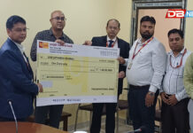 দুৰ্ঘটনাত প্ৰাণ হেৰুওৱা চাকৰিয়াল লোকৰ আত্মীয়ৰ বাবে ভাল খবৰঃ দৰমহা একাউণ্টৰ অধীনত বীমাৰ ১ কোটি টকা লাভ কৰিলে ঢকুৱাখনাৰ মৃত শিক্ষকৰ পৰিয়ালে দুৰ্ঘটনাত প্ৰাণ হেৰুওৱা চাকৰিয়াল লোকৰ আত্মীয়ৰ বাবে ভাল খবৰঃ দৰমহা একাউণ্টৰ অধীনত বীমাৰ ১ কোটি টকা লাভ কৰিলে ঢকুৱাখনাৰ মৃত শিক্ষকৰ পৰিয়ালে