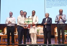 মানুহ-বন্যপ্ৰাণী সংঘাত ব্যৱস্থাপনাৰ বাবে ভাস্কৰ জ্যোতি দাসলৈ বিশেষ সন্মান মানুহ-বন্যপ্ৰাণী সংঘাত ব্যৱস্থাপনাৰ বাবে ভাস্কৰ জ্যোতি দাসলৈ বিশেষ সন্মান